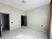 Mərdəkan  Qala yolunda Araz supermarket yaxınlığında yeni ev satılır, -16