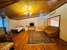 Şüvəlan qəsəbəsində elit məhəllədə, 24 sot torpaq sahəsində inşa edilmiş 2 mərtəbəli villa satılır, -9