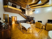 Şüvəlan qəsəbəsində elit məhəllədə, 24 sot torpaq sahəsində inşa edilmiş 2 mərtəbəli villa satılır, -13