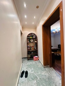 Şüvəlan qəsəbəsində elit məhəllədə, 24 sot torpaq sahəsində inşa edilmiş 2 mərtəbəli villa satılır, -16