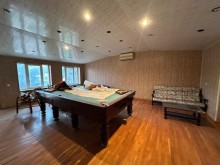 Şüvəlan qəsəbəsində elit məhəllədə, 24 sot torpaq sahəsində inşa edilmiş 2 mərtəbəli villa satılır, -17