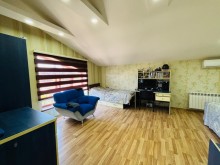 Mərdəkan  körpüsünə yaxın 5 sotda 4 otaqlı əşyalı ev satılır, -18