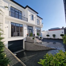 Badamdarda 3 mərtəbəli elit villa satılır, -2