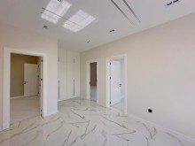 Şüvəlan qəsəbəsində 2 mərtəbəli villa satılır, -7