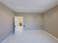 Şüvəlan qəsəbəsində 2 mərtəbəli villa satılır, -11