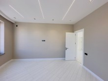 Şüvəlan qəsəbəsində 2 mərtəbəli villa satılır, -12