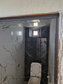 Mərdəkan qəsəbəsində, villaların yerləşdiyi məhəllədə, -10