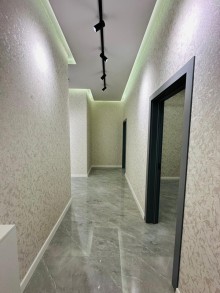 Bakıda 1 mətrəbli 4 otaqlı modern ev satılır, -17