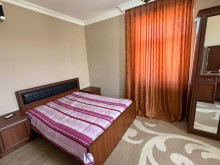 Novxanıda 2 mərtəbəli, 5 otaqlı bağ evi satılır, -9