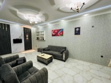 Şüvəlanda hovuzlu 2 mərtəbəli ev satılır, -13