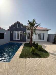 Mərdəkanda hovuzlu evlərin satışı. 1 mərtəbəli 4 otaqlı ev 140 m2, -2