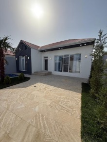 Mərdəkanda hovuzlu evlərin satışı. 1 mərtəbəli 4 otaqlı ev 140 m2, -3