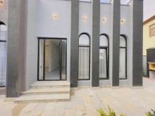 Mərdəkanda yeni 1 mərtəbəli ev satılır. 3 sot torpaq sahəsi, -7