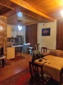 Goradil çimərliyinə yaxın meyvəli bağ evi satılır, -11