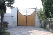 Gəncə şəhərində 1 hektar ərazidə 3 həyət evi olan kompleks satılır, -7