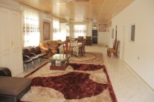 Gəncə şəhərində 1 hektar ərazidə 3 həyət evi olan kompleks satılır, -18