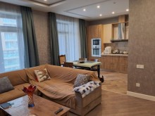 Grand Hayat yaşayış kompleksi Yeni Tikili Elmlər Akademiyası, -5