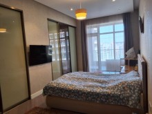 Grand Hayat yaşayış kompleksi Yeni Tikili Elmlər Akademiyası, -14