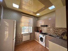 Binə mərkəzdə  ipotekaya yararlı əşyalı ev satılır., -5