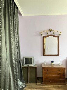 Pirşağının mərkəzində Satılır Həyət evi, -14