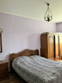 Pirşağının mərkəzində Satılır Həyət evi, -15