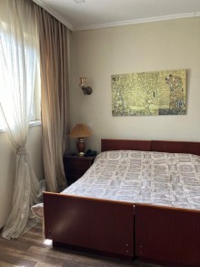 Pirşağının mərkəzində Satılır Həyət evi, -17