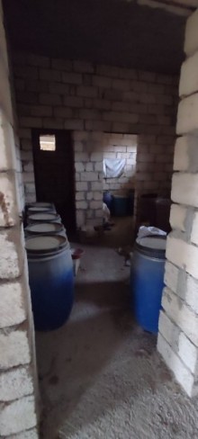 Mehdiabad Qarabağ şadlıq evinin arxasında Həyət evi, -18