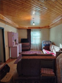 Maştağa qəsəbəsi, 17 saylı notariat yaxınlığında Həyət evi Satılır, -4