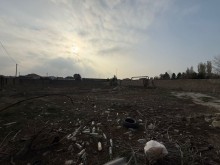 Satılır Torpaq merdekan Bravo marketin arxasinda, -7