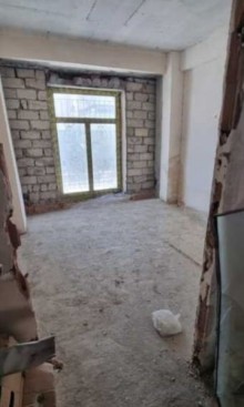 Bayilda Su İdmanla üzbəüz Satılır Obyekt, -2