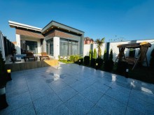 Mərdəkan, Ağ Evə yaxın 1 mərtəbəli bağ evi satılır., -2